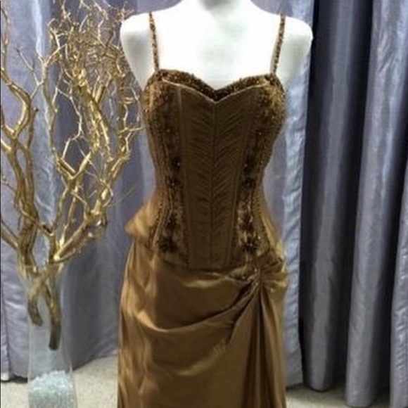 Elegant mother’s dress - Picture 2 of 2